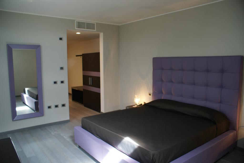 Blue Hotel Suzzara Extérieur photo