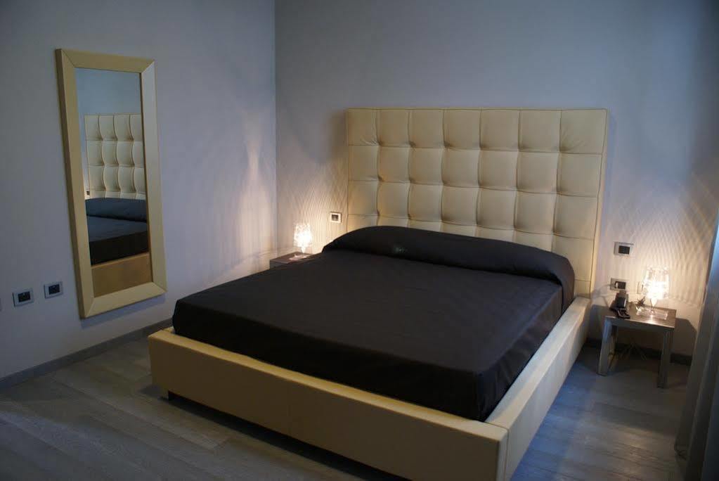Blue Hotel Suzzara Extérieur photo
