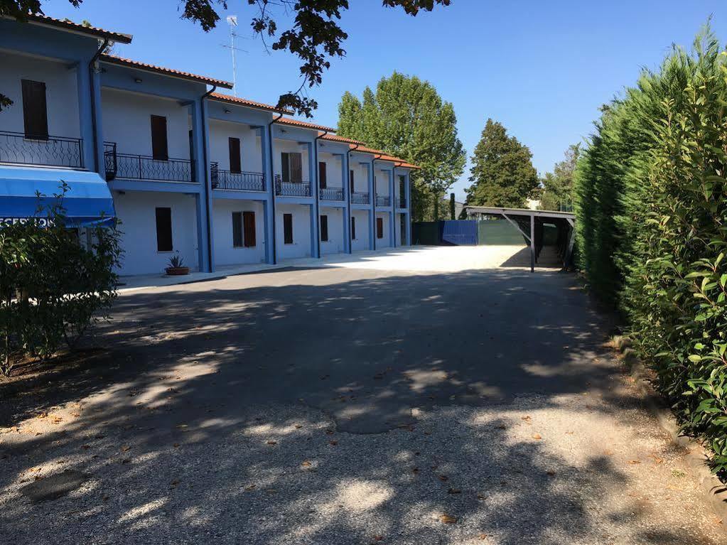 Blue Hotel Suzzara Extérieur photo